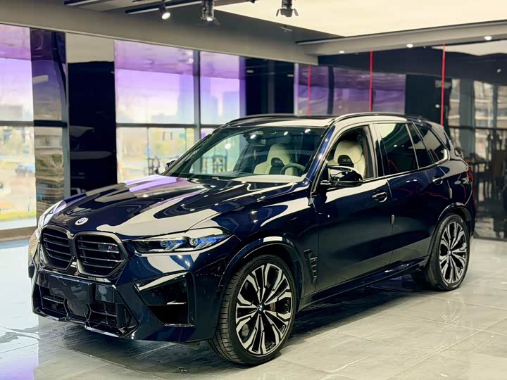 Фото 1 - BMW X5 M