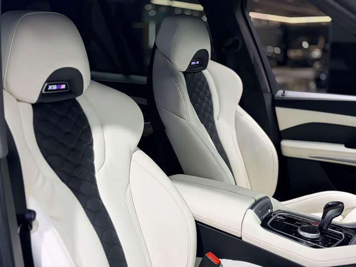 Фото 9 - BMW X5 M