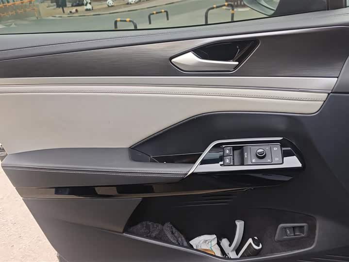 Фото 7 - Volkswagen ID.6 Crozz