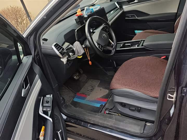 Фото 9 - Volkswagen ID.6 Crozz