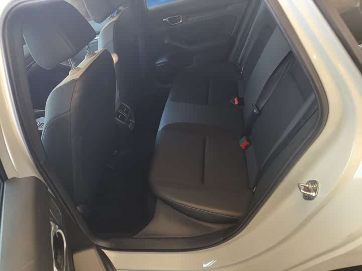 Фото 8 - Honda Civic