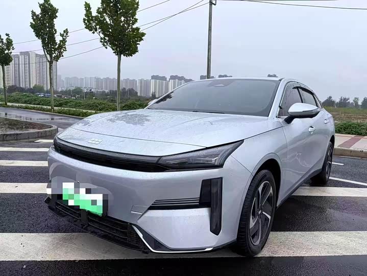 Фото 1 - Geely Galaxy L6