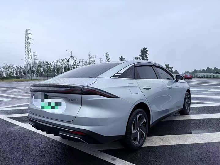 Фото 4 - Geely Galaxy L6