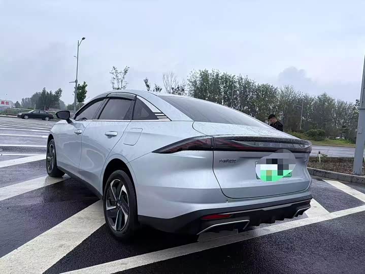 Фото 6 - Geely Galaxy L6