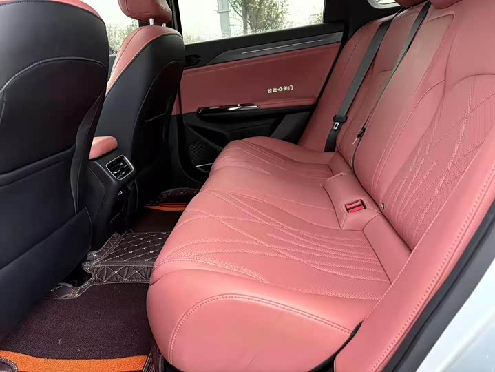 Фото 8 - Geely Galaxy L6