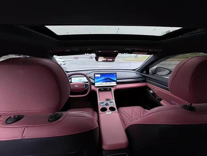 Фото 9 - Geely Galaxy L6