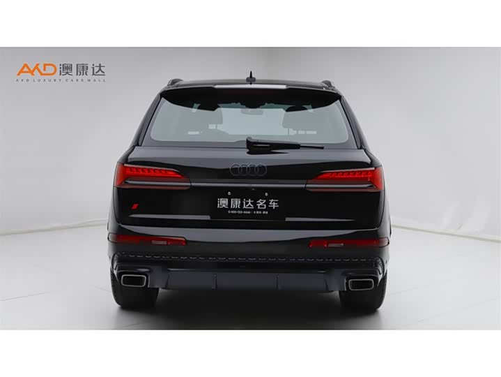 Фото 4 - Audi Q7