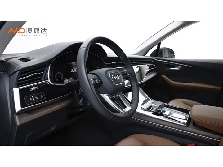 Фото 6 - Audi Q7