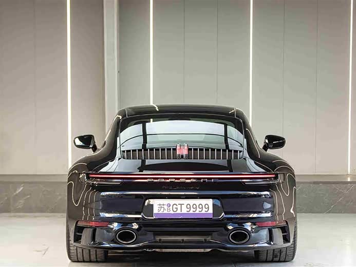 Фото 3 - Porsche 911