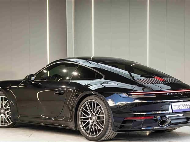 Фото 5 - Porsche 911