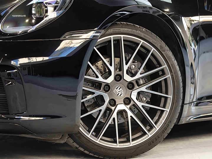 Фото 6 - Porsche 911