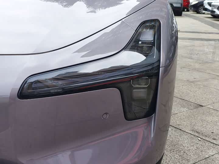 Фото 6 - XPeng Mona M03