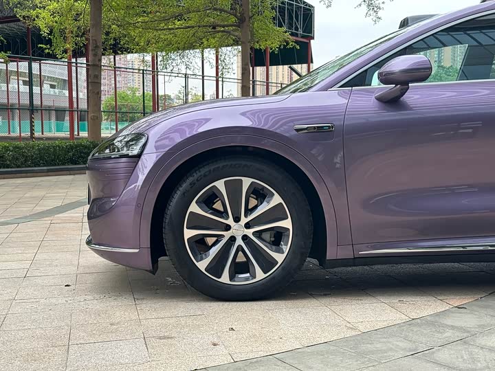 Фото 5 - Luxeed R7