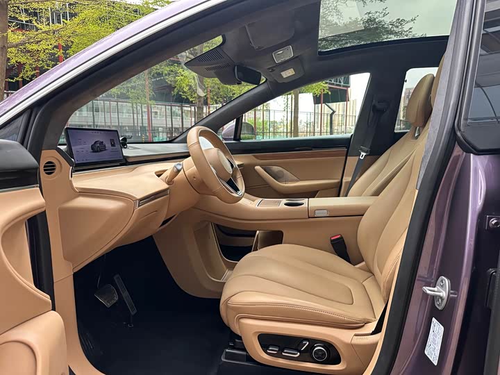 Фото 7 - Luxeed R7