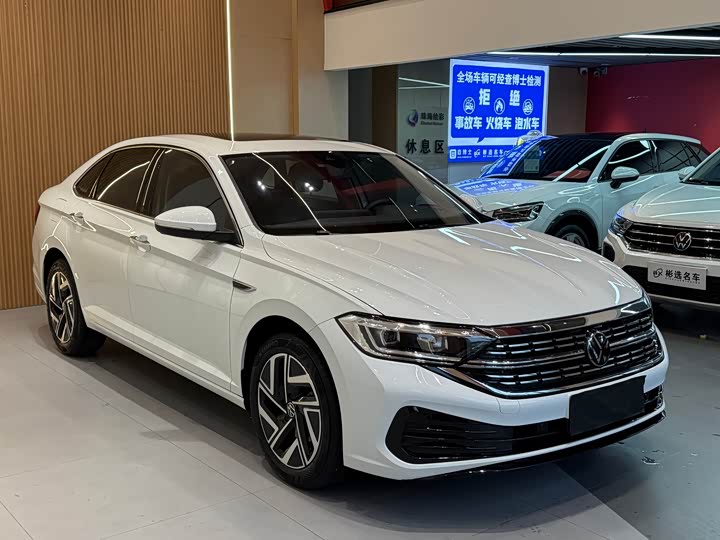 Фото 3 - Volkswagen Sagitar L