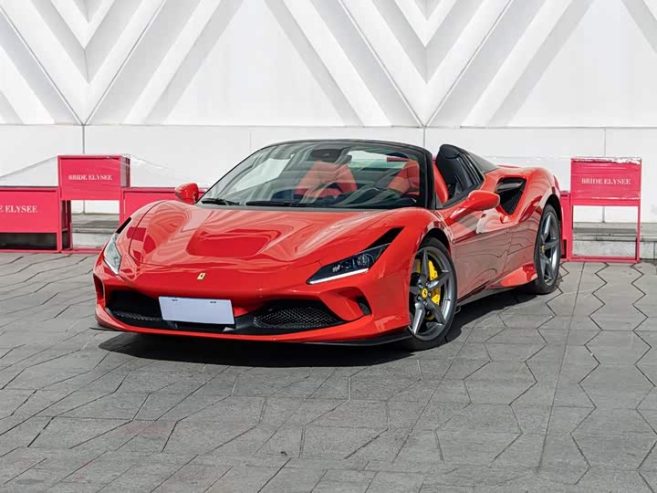 Фото 1 - Ferrari F8