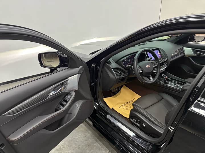 Photo 7 - Cadillac CT5