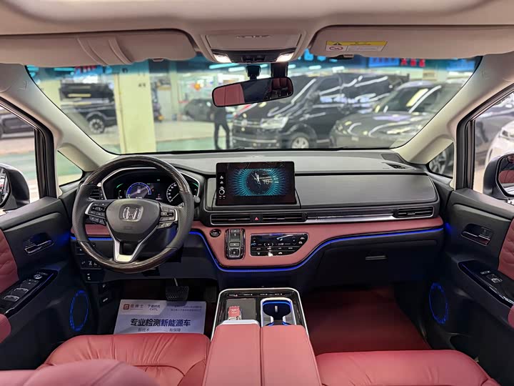 Фото 4 - Honda Elysion