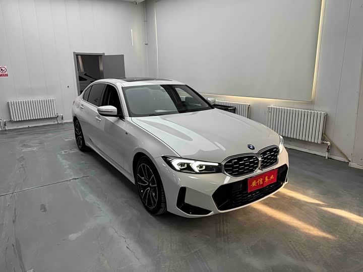 Фото 3 - BMW 3 Series