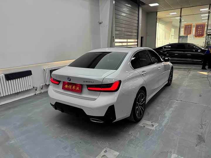 Фото 4 - BMW 3 Series