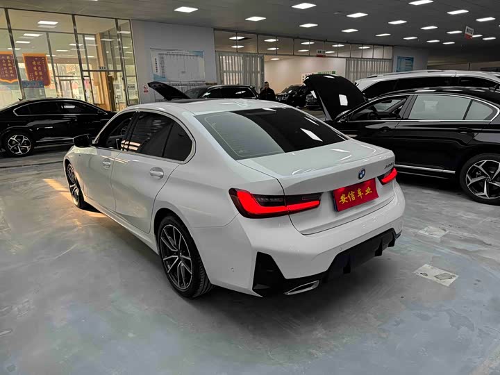 Фото 6 - BMW 3 Series