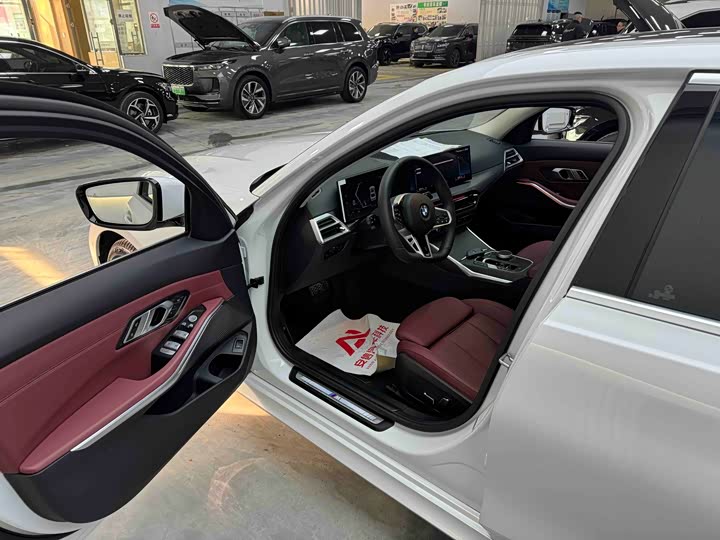 Фото 7 - BMW 3 Series