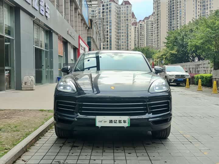 Фото 2 - Porsche Cayenne Hybrid