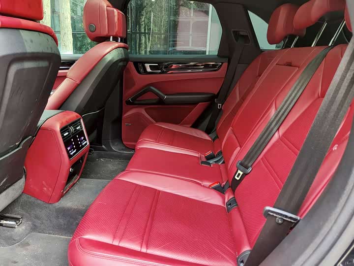 Фото 9 - Porsche Cayenne Hybrid