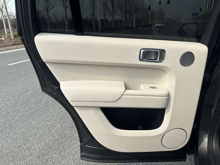 Фото 9 - LiXiang L9