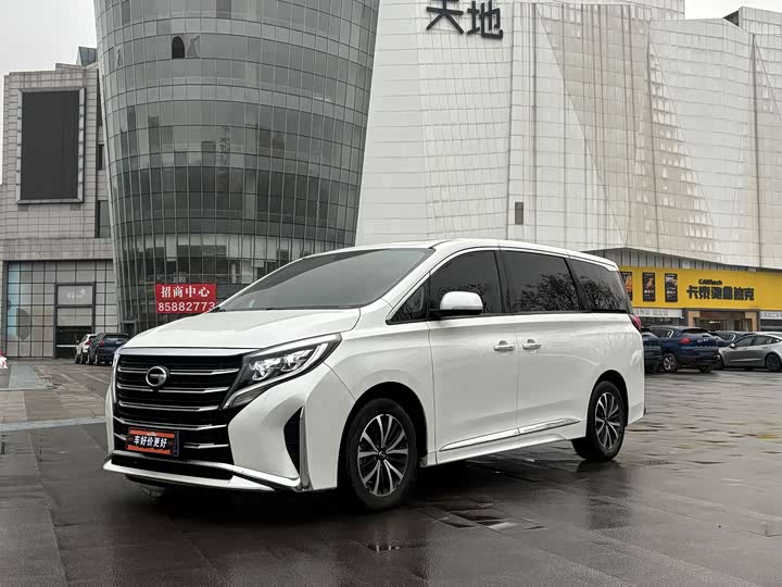 Фото 1 - GAC Trumpchi M8