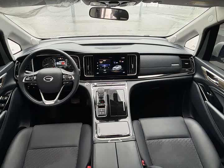 Фото 3 - GAC Trumpchi M8