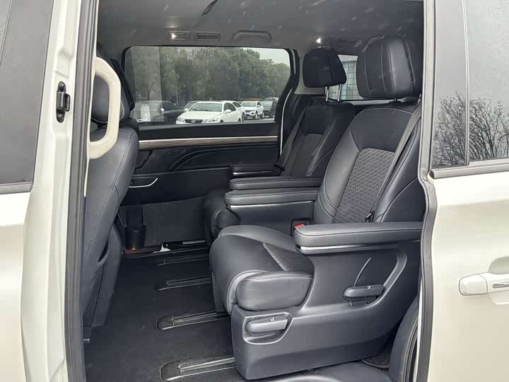 Фото 5 - GAC Trumpchi M8