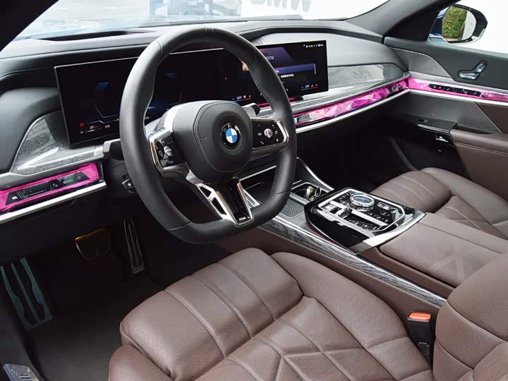 Фото 7 - BMW 7 Series