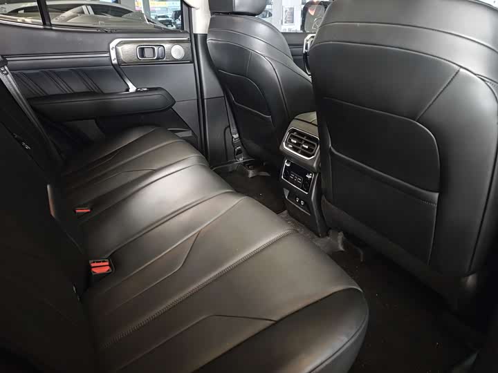 Фото 9 - Tank 400 Hybrid