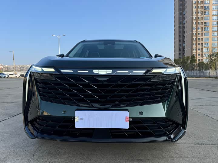 Фото 2 - Geely Atlas L