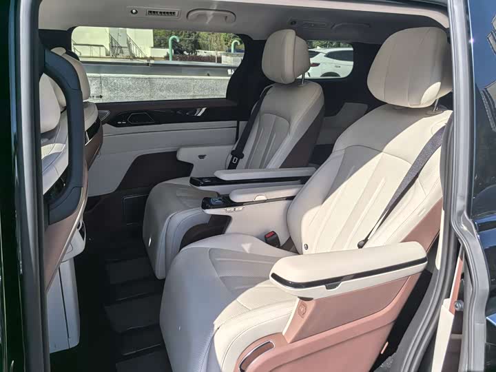 Фото 9 - BYD Xia