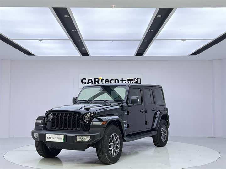 Фото 1 - Jeep Wrangler Hybrid