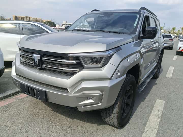 Photo 1 - Tank 400 Hybrid