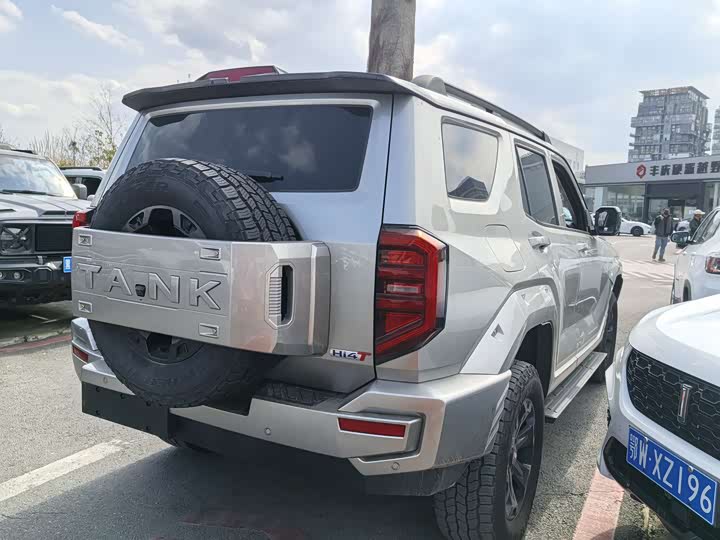 Photo 9 - Tank 400 Hybrid