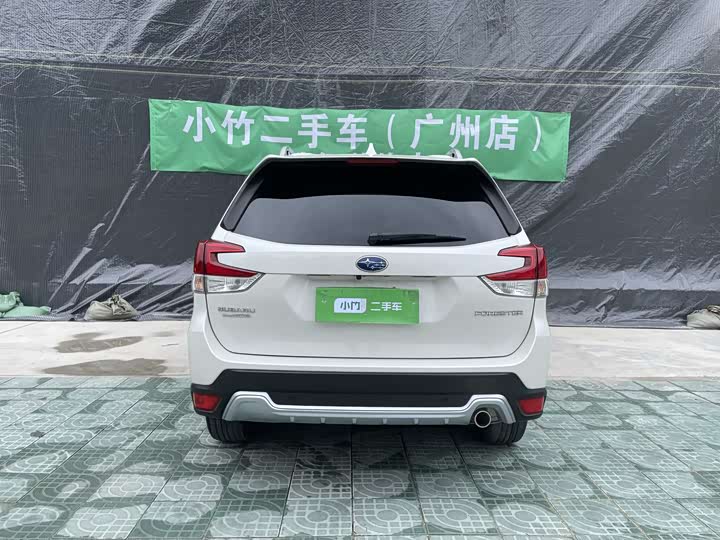 Photo 4 - Subaru Forester