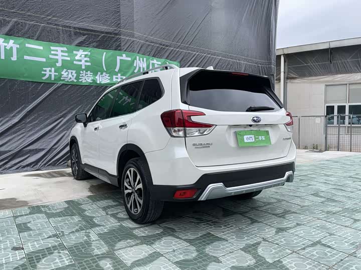 Photo 5 - Subaru Forester