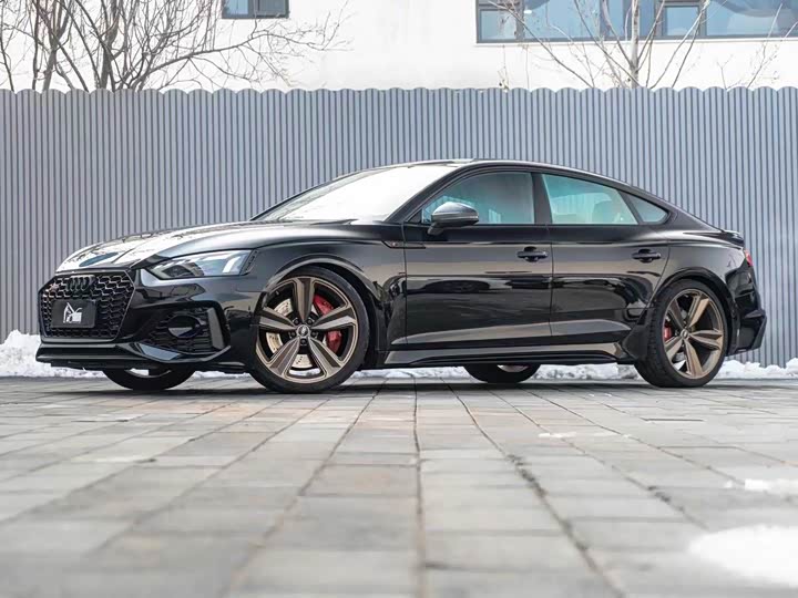 Фото 1 - Audi RS 5