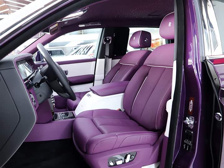 Photo 6 - Rolls-Royce Phantom