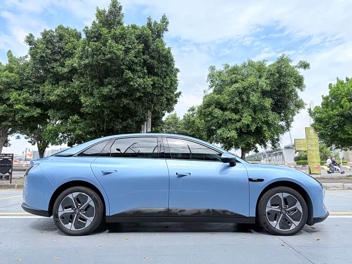 Фото 4 - XPeng Mona M03