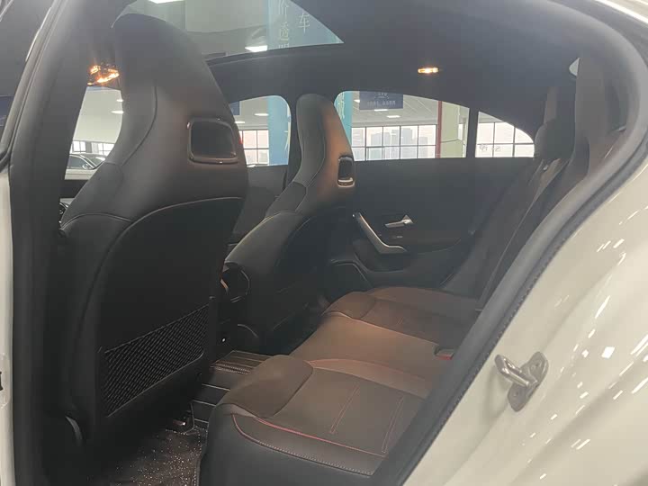 Фото 5 - Mercedes-Benz CLA-Class