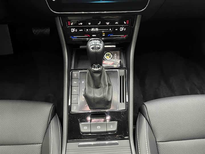 Фото 5 - Skoda Superb