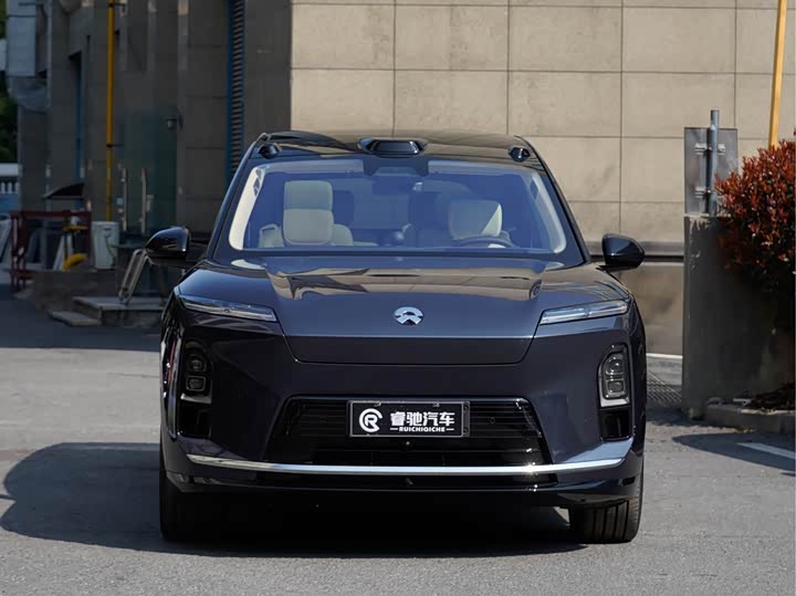 Фото 2 - Nio ES8