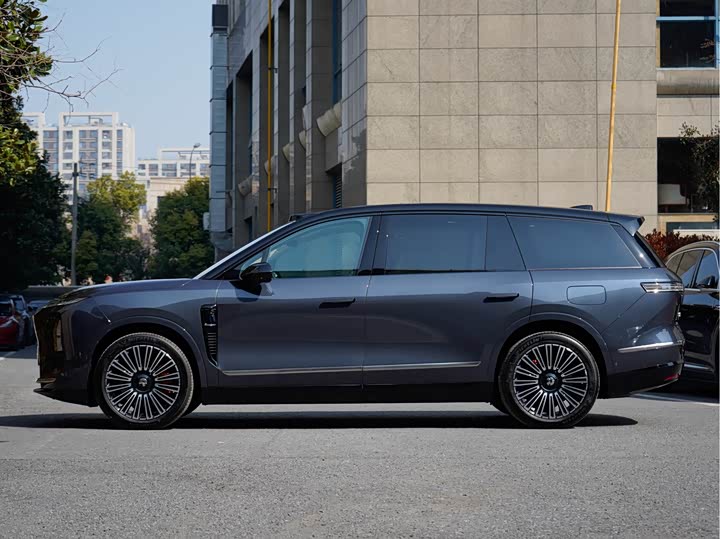 Фото 3 - Nio ES8