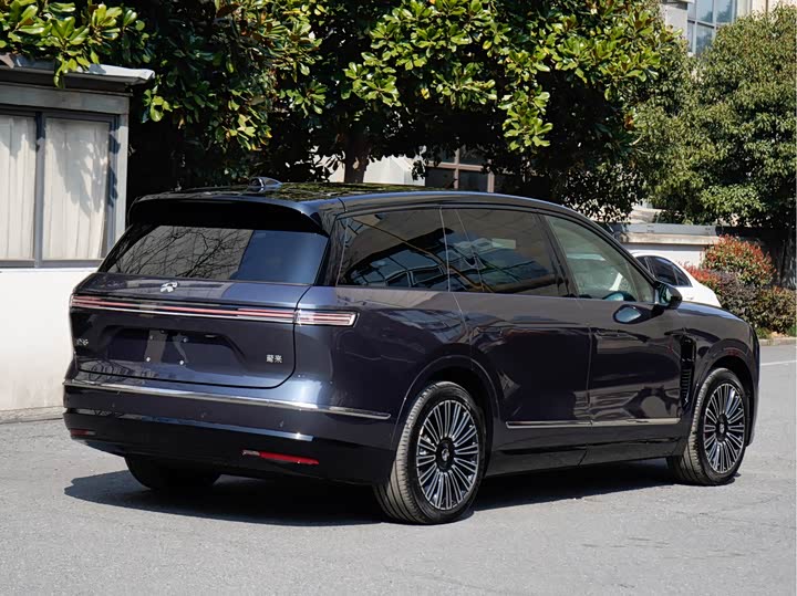 Фото 4 - Nio ES8