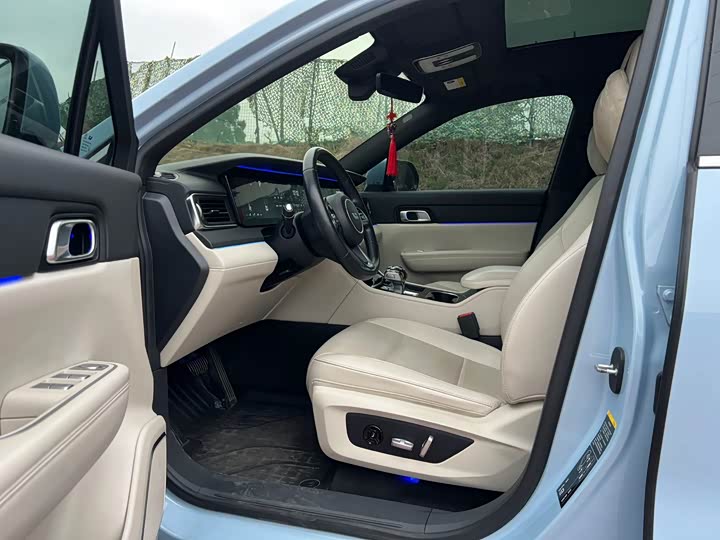 Фото 7 - LiXiang One